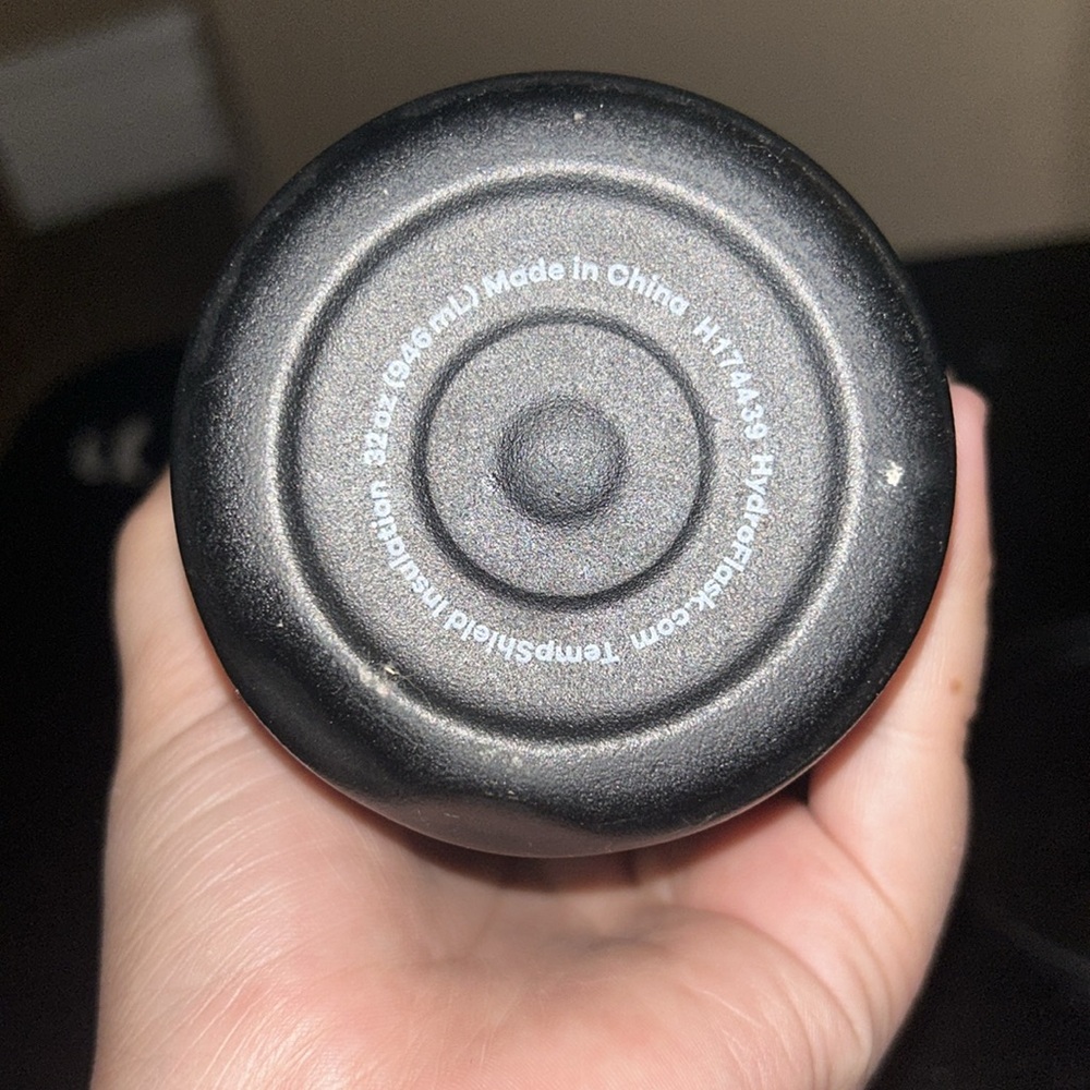 Hydroflask - Picture 5 of 5